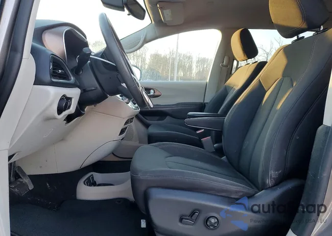 2C4RC1DG1HR537182: 75758895