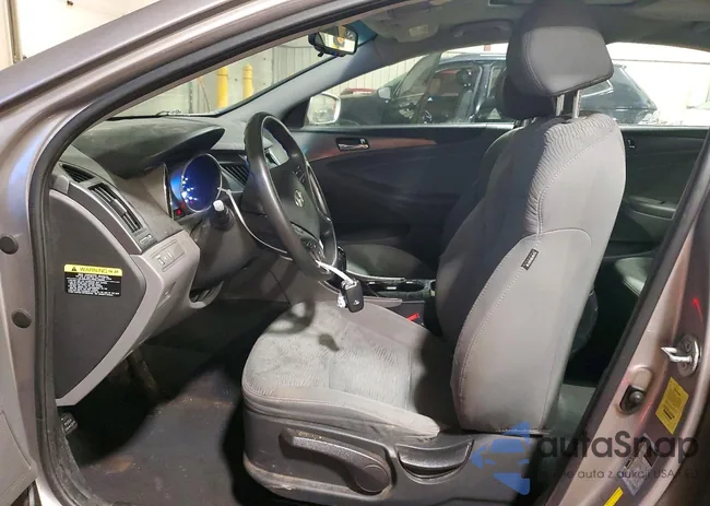 KMHEC4A40DA095502: 77953315