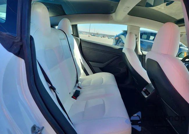 5YJ3E1EC5NF297234: 73268935