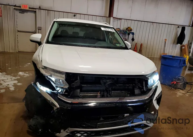 3VVYX7B28NM043870: 76171795