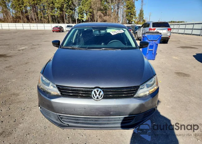 3VW2K7AJ1EM302322: 77557125