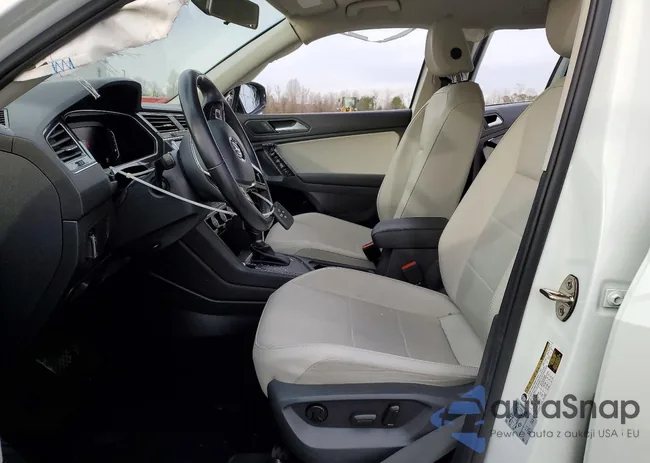 3VV3B7AX7KM130158: 78751075