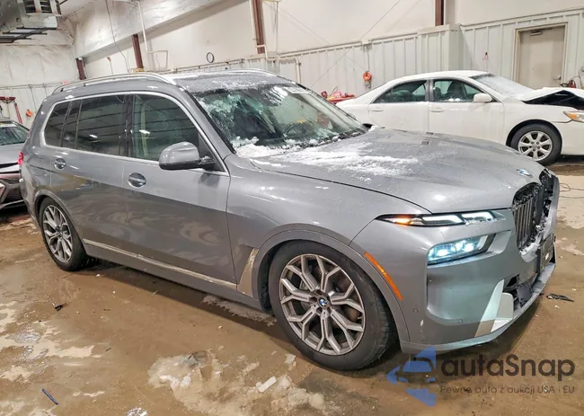 5UX23EM04P9R54939: 74651185