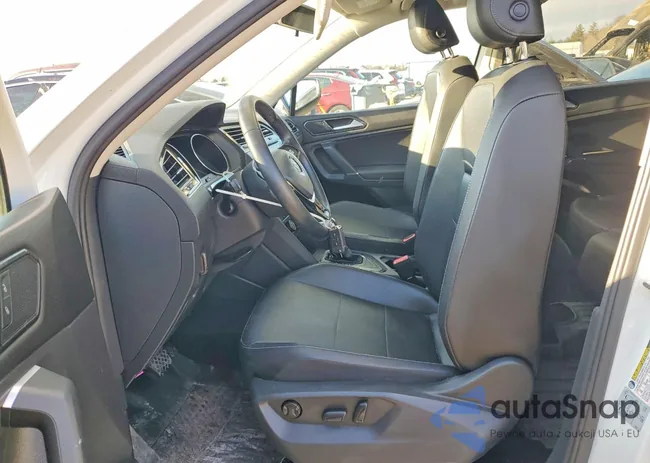 3VV3B7AX9JM083696: 76967085