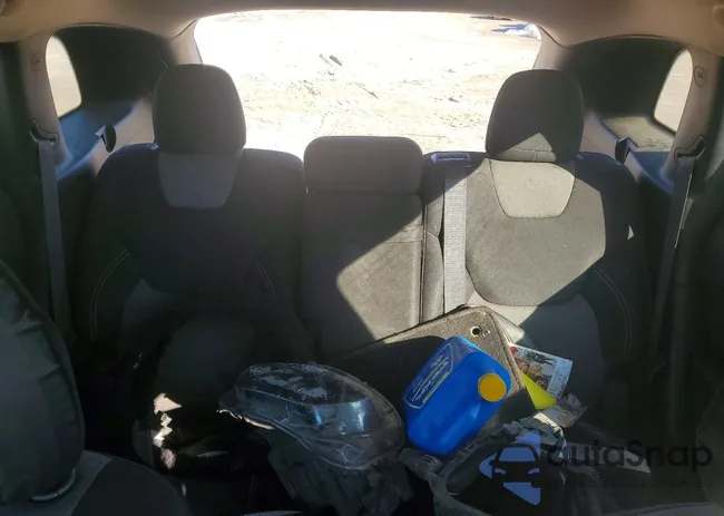 1C4PJLAB0EW162700: 76706435