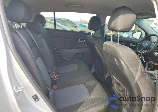 KNDPB3AC2G7815563: 78229275