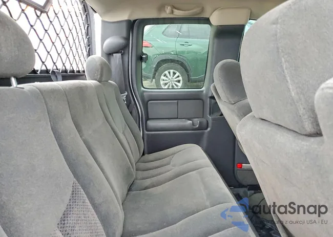 2GCEK19T531247980: 77417155