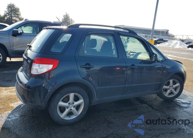 JS2YB413685110679: 76253235