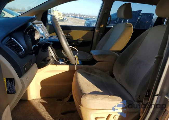 KNDMB5C10G6199703: 76732345