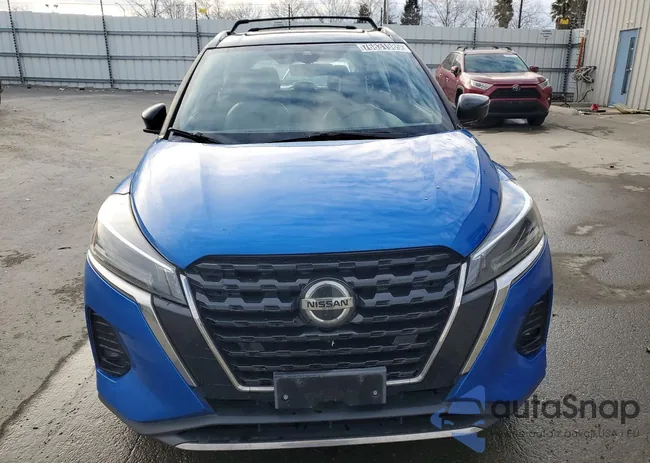 3N1CP5DV7ML464474: 76831985