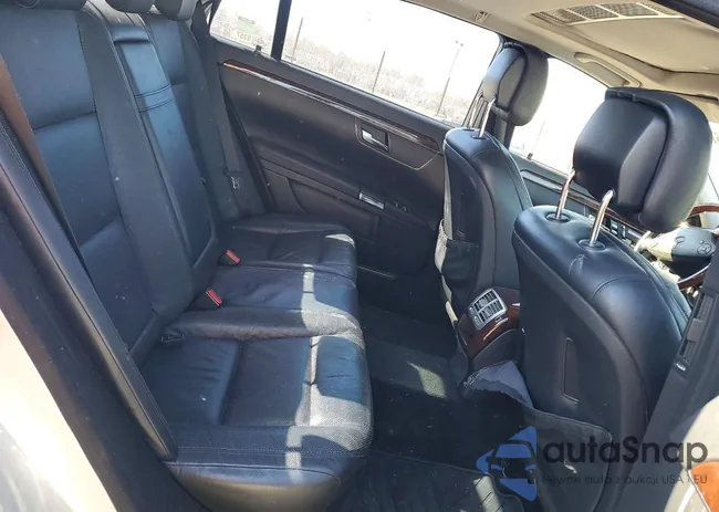 WDDNG7DB8CA443197: 78095645