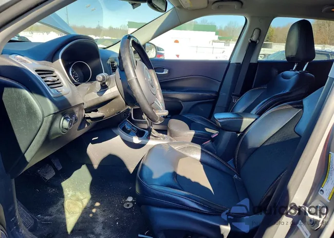 3C4NJDBB9LT138524: 79208375