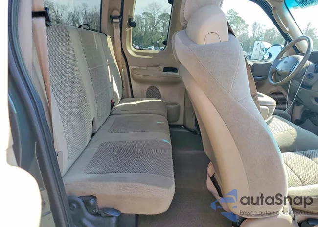 1FTRX17W72NB28096: 76365285