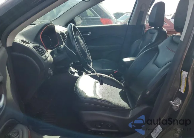 3C4NJDDB6HT597871: 77096325