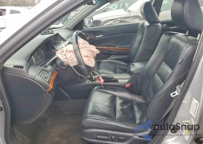 1HGCP2F89BA012003: 75189355