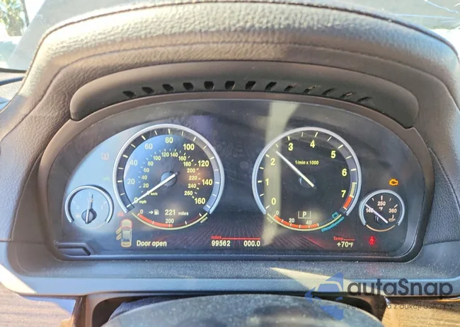 WBAKB8C58CC963205: 77473485