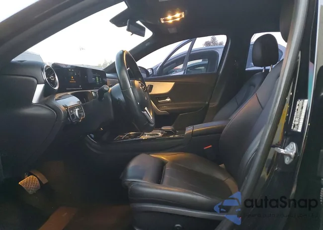 W1K3G4EB8LW047830: 75039855