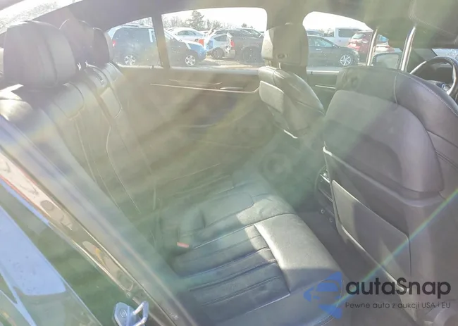 WBAJE7C30HG889810: 75926965