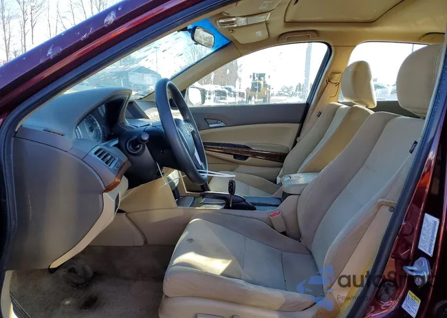 1HGCP2F79AA135144: 75669875