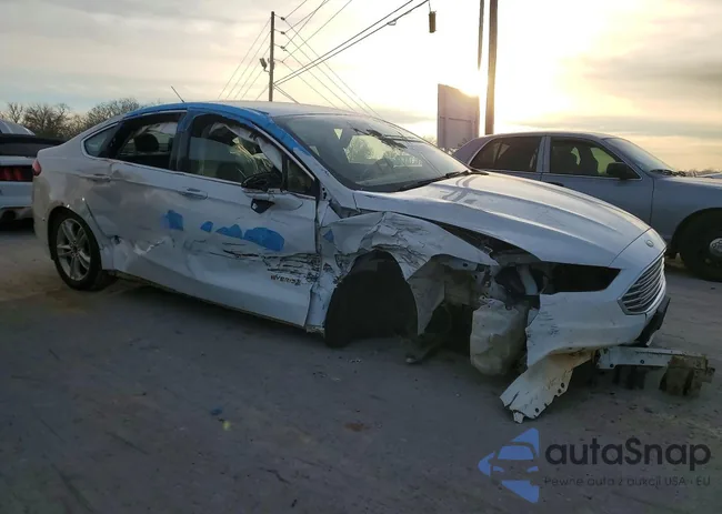 3FA6P0LU9JR129933: 77215895