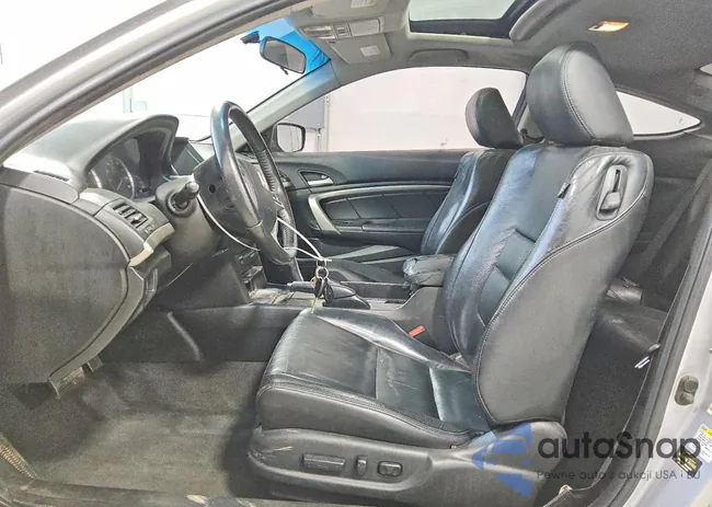 1HGCS1B81CA020032: 76142575