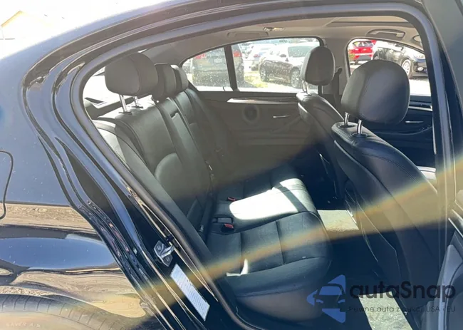 WBA5A5C57FD515860: 78471335