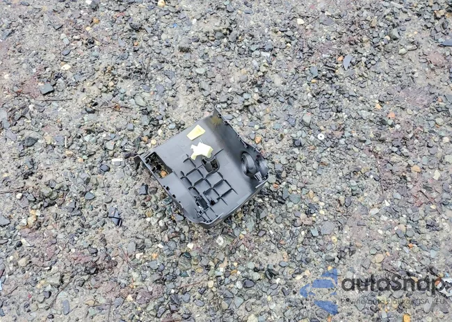 5NPDH4AE5DH407090: 77618105