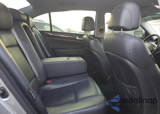 KMHGC4DD4DU219452: 77022705