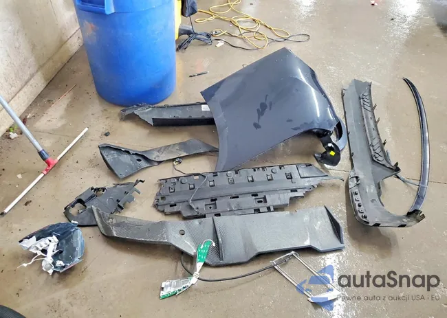 WBAJB9C53KB287753: 79027595