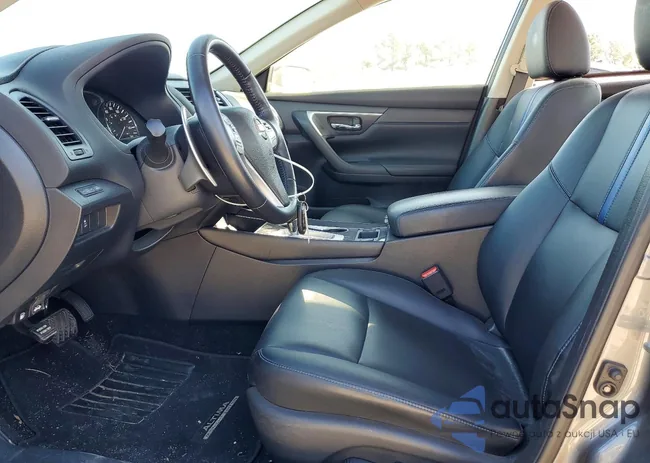 1N4AL3AP2JC297559: 75477995