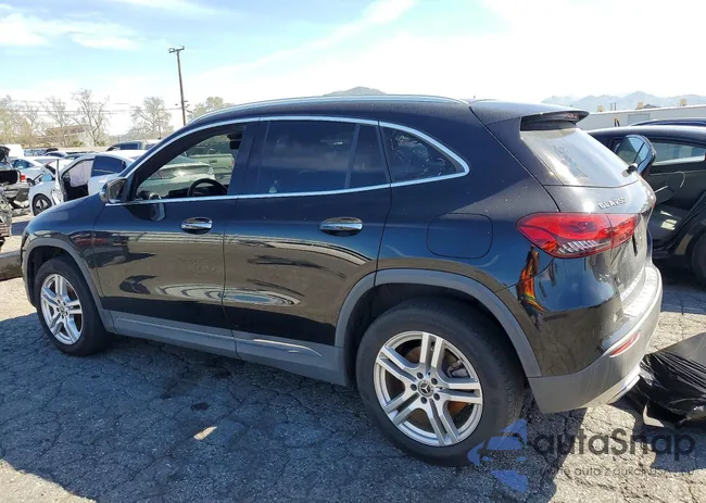 W1N4N4HB8MJ142248: 77357355