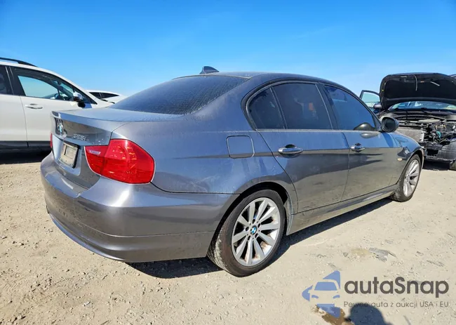 WBAPH5C55BA446070: 76737655