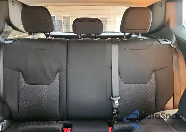 ZACCJAAT6GPD08156: 77769785