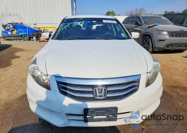 1HGCP2F37CA167588: 76973795