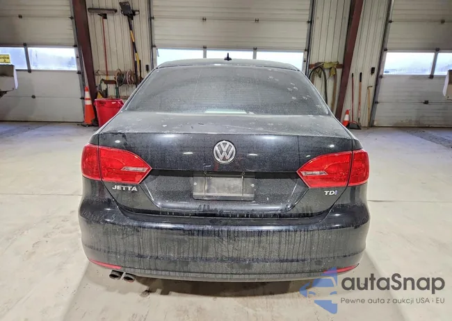 3VWLL7AJ9DM420196: 76608065