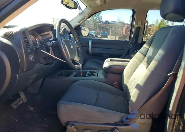 1GCHK53609F153336: 77547415