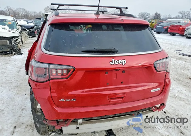 3C4NJDBB9JT178115: 75932905