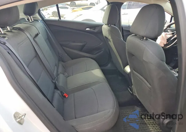 3G1BH6SE3JS633320: 76867355