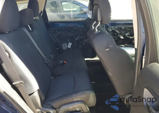 3C4PDCGB5HT636732: 75772575