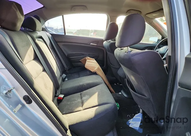 1HGCP2F36CA239820: 79113955