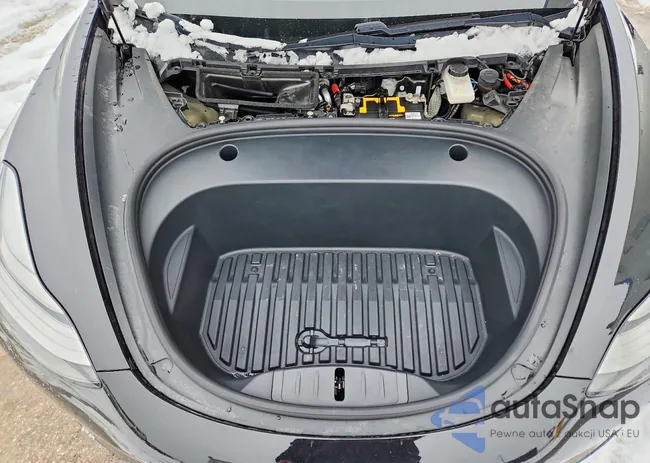 5YJ3E1EB3MF859511: 75891655