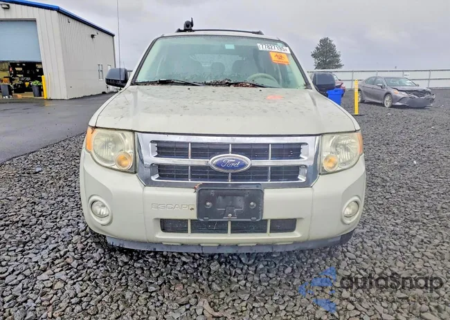 1FMCU03128KB85539: 77827195