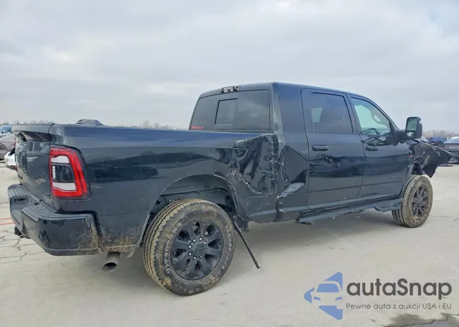 3C6UR5NL0RG345682: 76129085