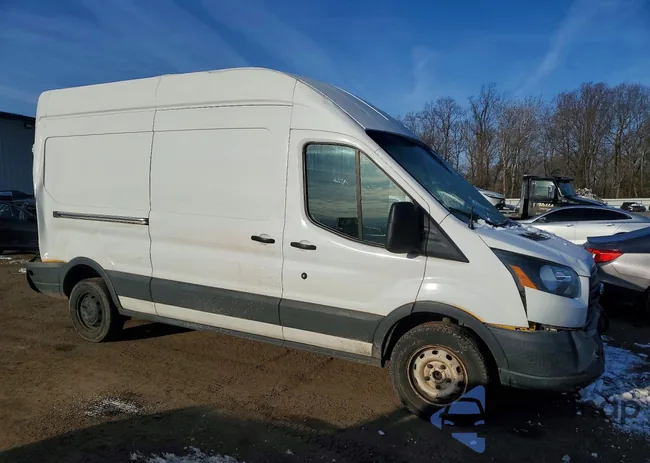 1FTYR2XM6JKA92413: 74743255