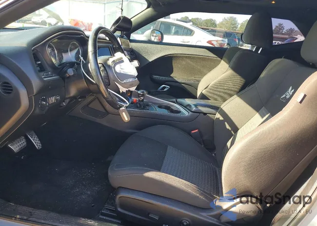 2C3CDZFJ5MH680389: 75616575