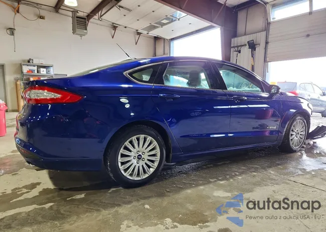 3FA6P0LU8GR102750: 74538075