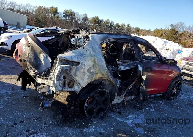 ZASPAKBN7R7D83317: 76403575