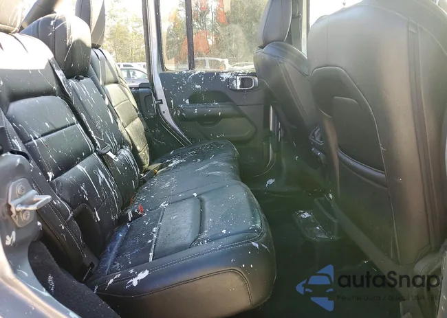 1C4HJXEG9JW103446: 75677555