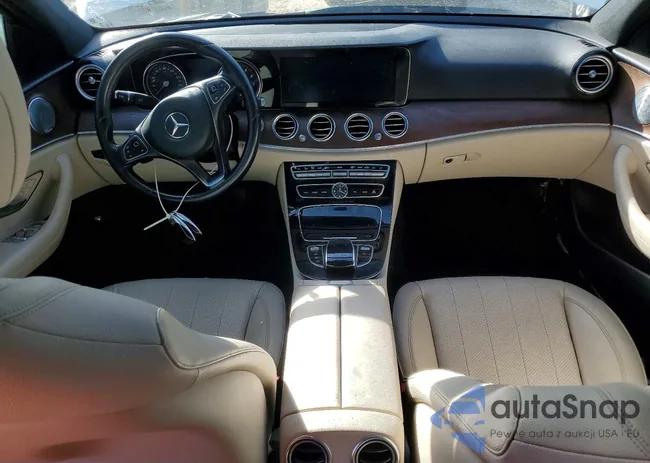 WDDZF4JB7HA089932: 78101835