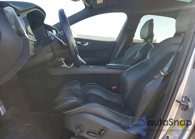 LYVA22RM3JB100937: 74454485